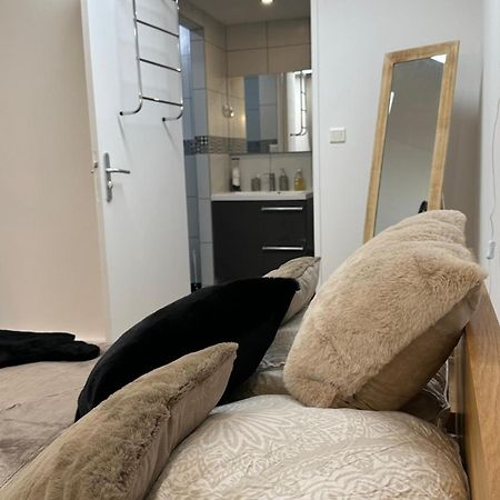 Appartement 5Min To Disneyland, Parking Prive Magny-le-Hongre Exteriér fotografie
